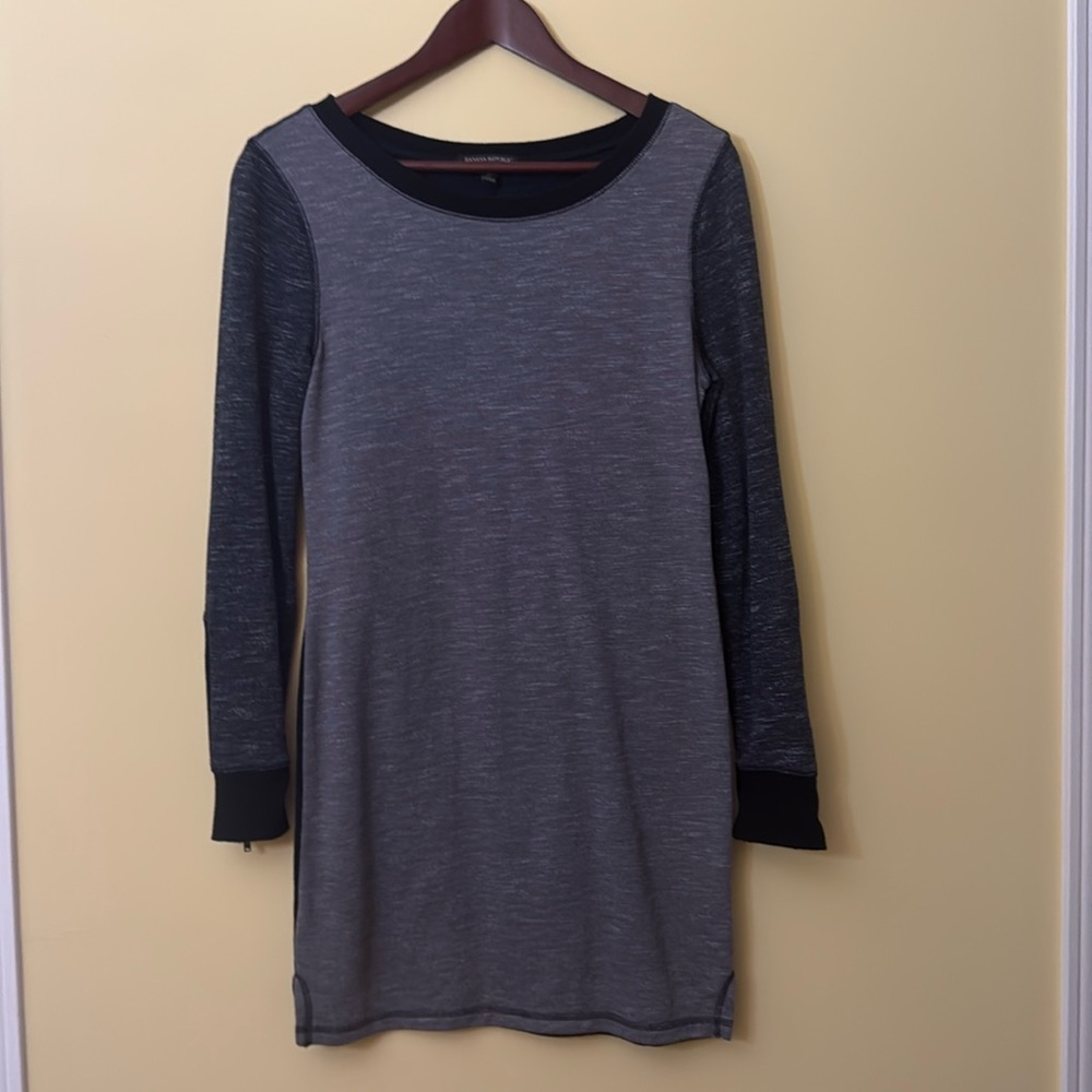 Banana Republic Cozy Sweater Dress – Effortlessly Chic (Size XS)